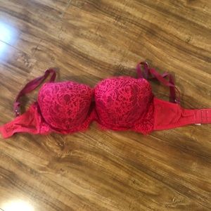 Victoria Secret 32DDD Bra
